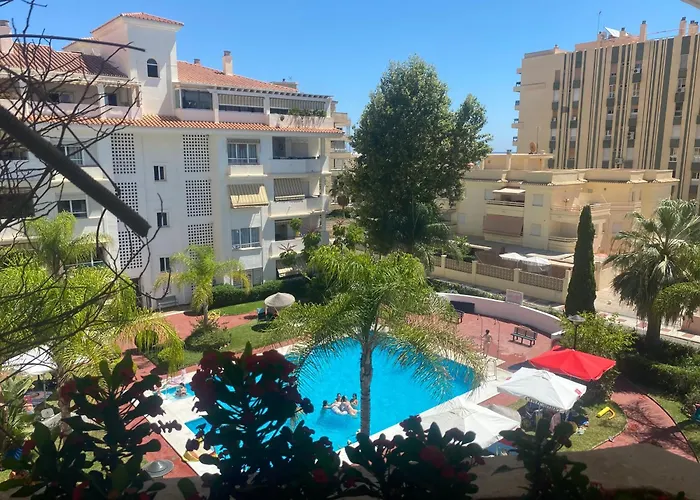 Carihuela Plaza Del Remo